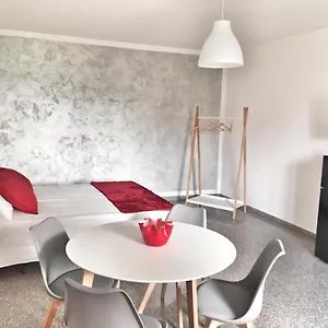 Ferienhaus Red Tower Venice - 2 Mins From Vce Airport- Free Wifi, Tessera